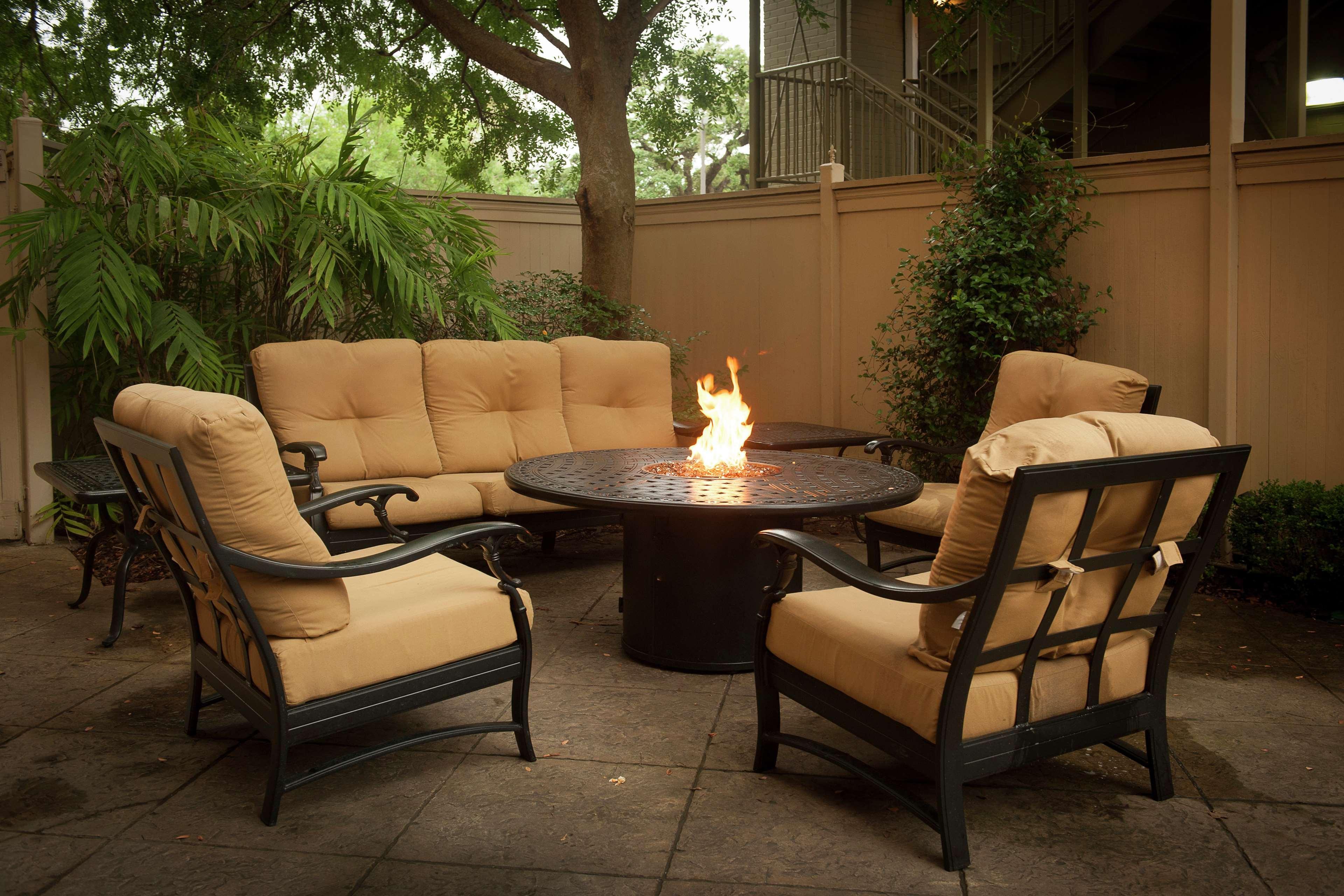 Hampton Inn New Orleans/St.Charles Ave Buitenkant foto