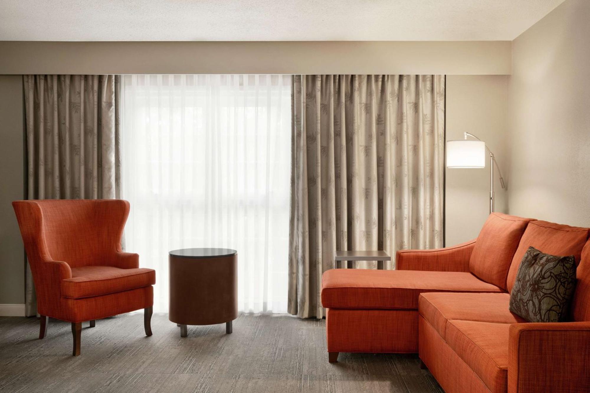 Hampton Inn New Orleans/St.Charles Ave Buitenkant foto
